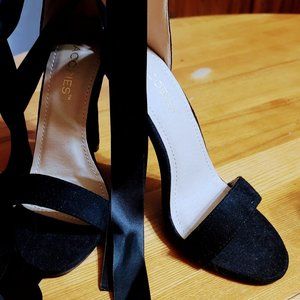 Jacobies heels